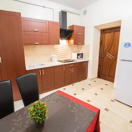 Cozy In Khmelnitsky Str. Lviv